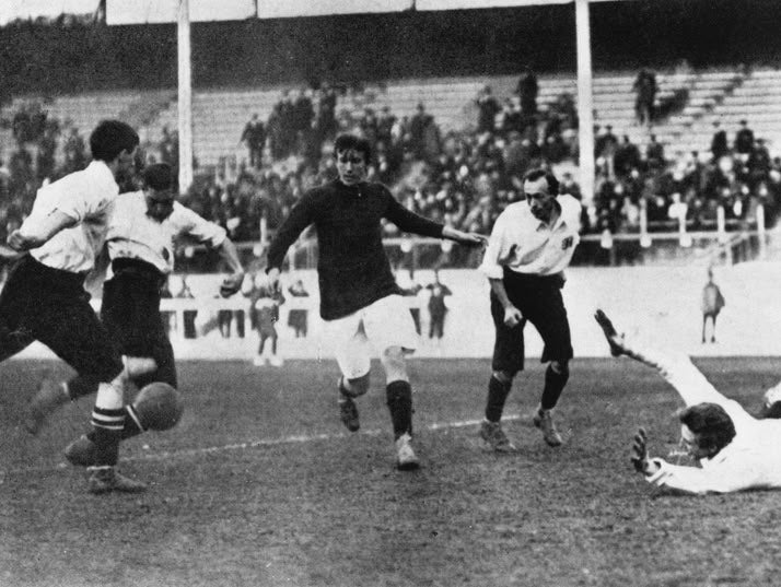 Partido 1. Cómo el fútbol se convirtió en el deporte rey del siglo XX