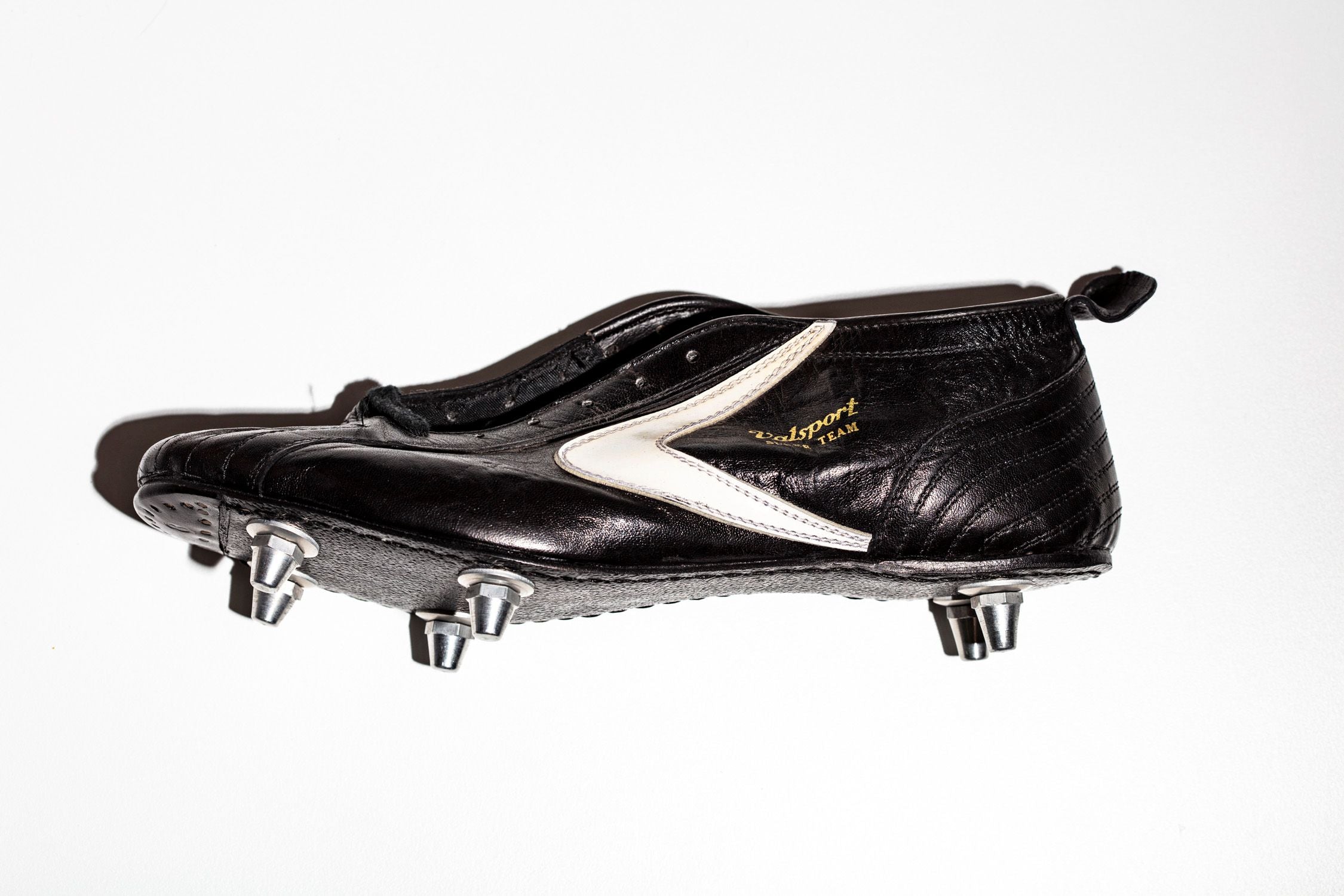 Imagen lateral de bota izquierda Valsport Super Team de los años 70.