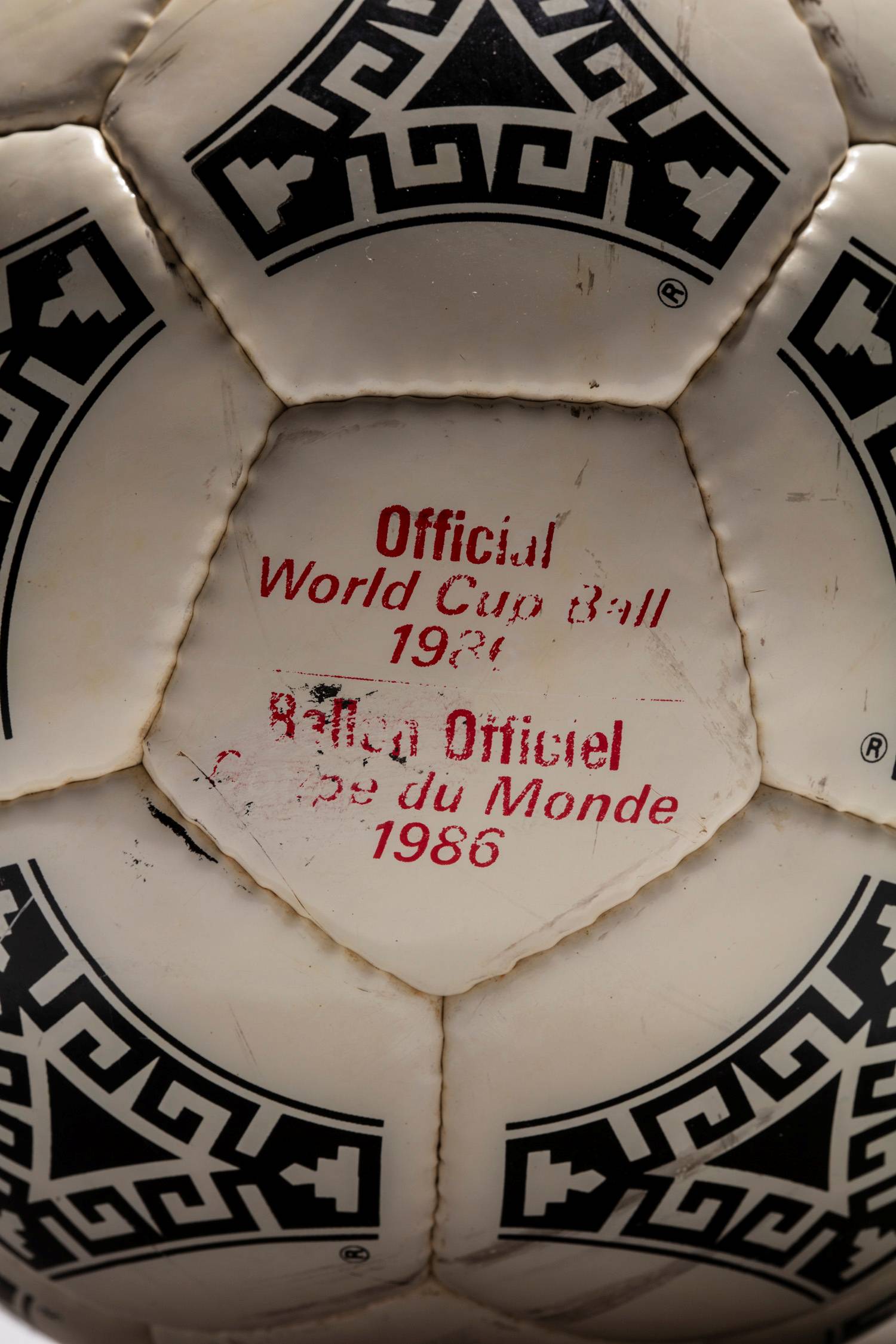 Leyenda en dos idiomas de Balón oficial Copa Mundial 1986