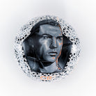 Retrato de Cristiano Ronaldo pintado a mano con acrílico sobre un balón oficial Nike CR7 "Safari Pack", talla 5.