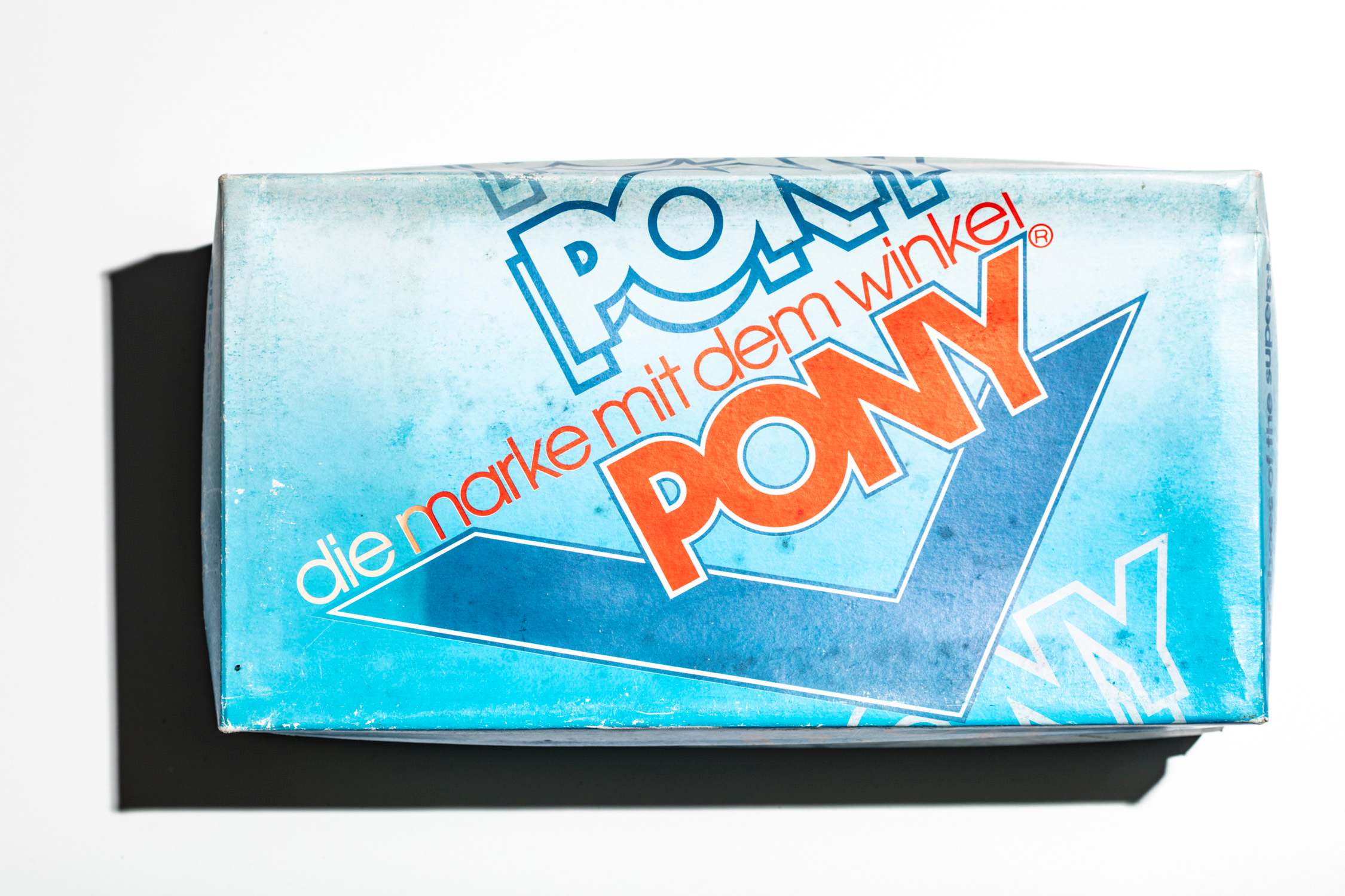 Vista de la caja original PONY made in west germany