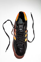 Imagen del upper, cordones originales y lengüeta del modelo adidas Santiago de 1974 Made in France