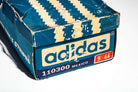 Vista del frontal de la caja con etiqueta original de adidas 1967. Referencia 110300 MEXICO. Talla 9 1/2