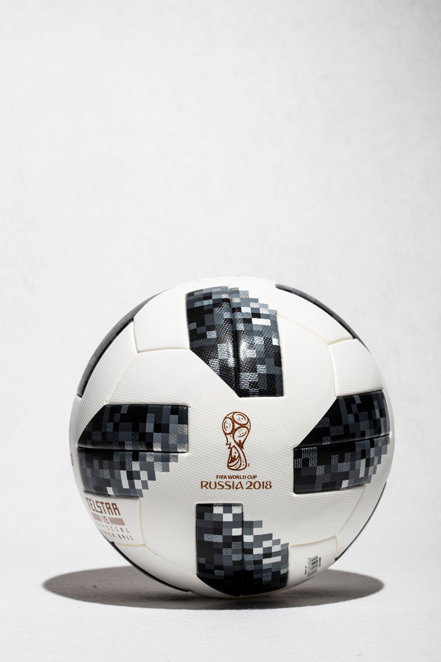 Vista principal del balón completo oficial de Russia 2018