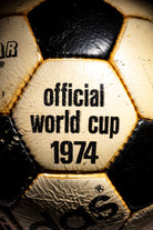 Vista del segundo panel con inscripción official world cup 1974. 
